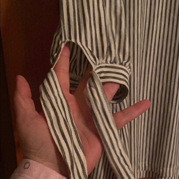 Max Studio Blue and White Boxy Blouse with Tie Front Sleeves Size 2XL - Picture 9 of 11